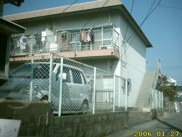 howard-ahner-first-apartment-in-nobeoka.jpg